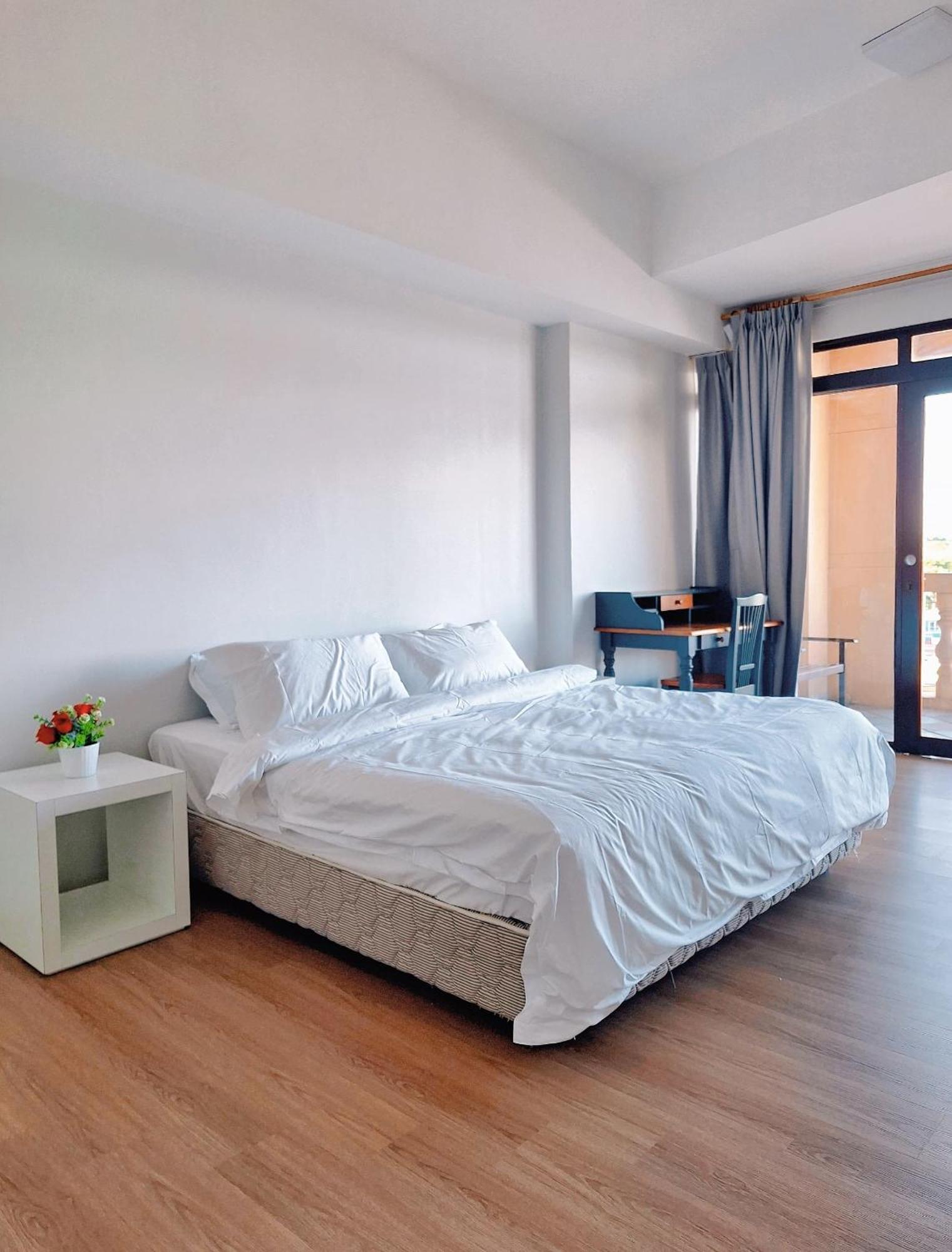 Cozzzy Hut Riverbank Suites Kuching With Spectacular River View Ngoại thất bức ảnh